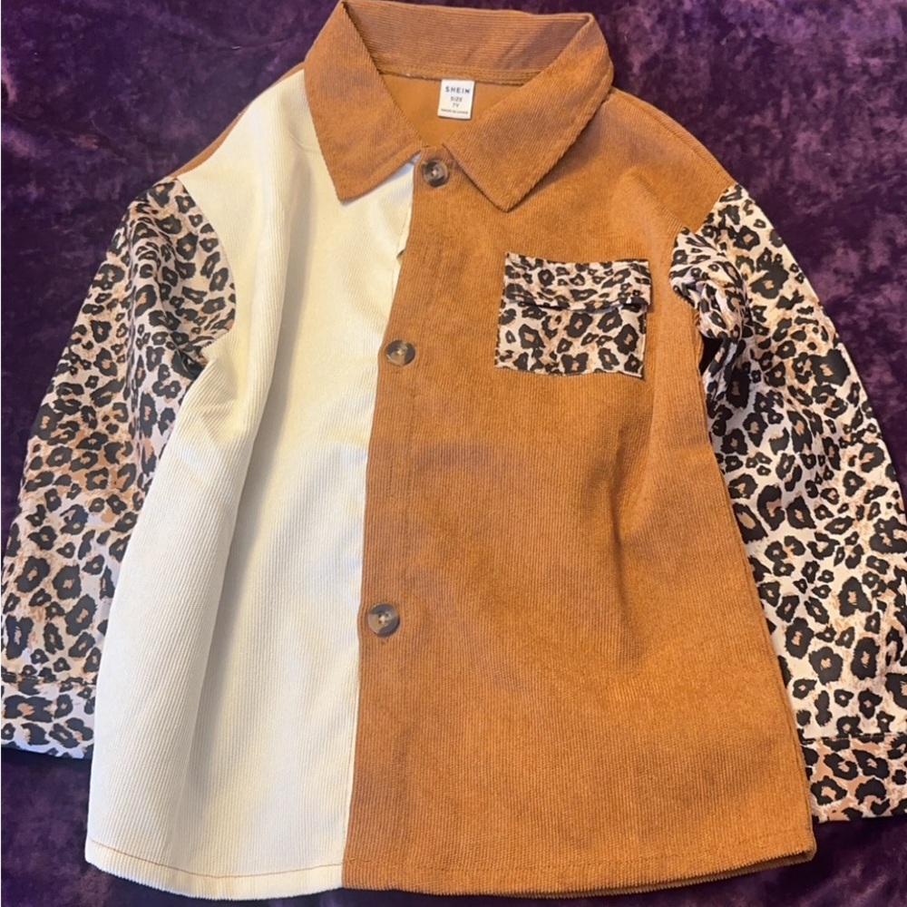 SHEIN Brown and White Leopard Print Kids Button Down Shirt